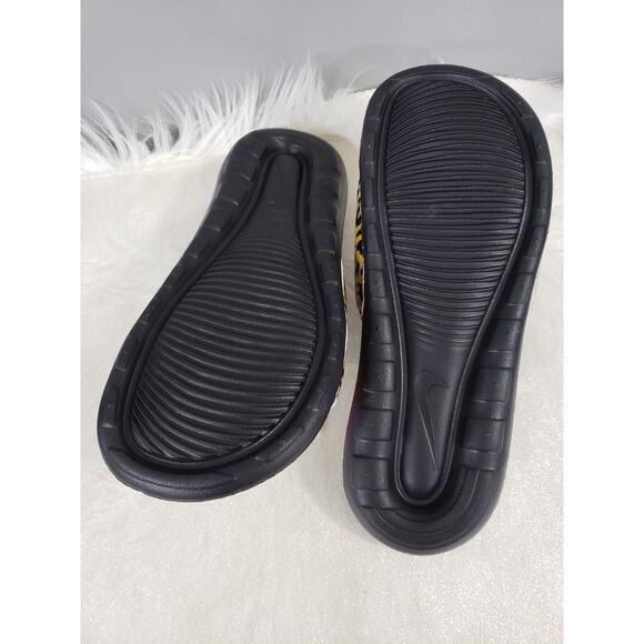 NEW Nike Victori One Womens Cheetah Animal Print Slide Sandal Size 7 Brown Black - Picture 10 of 10